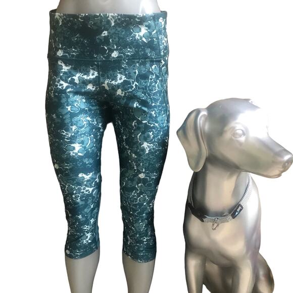 Under Armour Compression Green Patterned Cropped Mesh Leggings Women's Size L - Picture 1 of 9